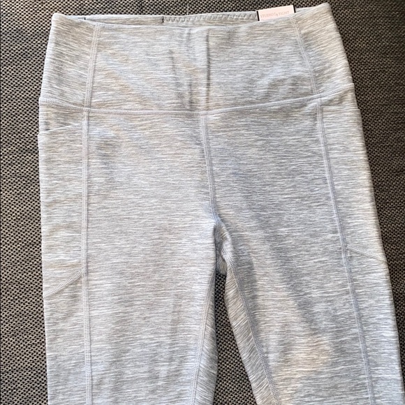 🍒SOLD🍒 NWT Victoria’s Secret Studio Leggings!✨ - Picture 2 of 10
